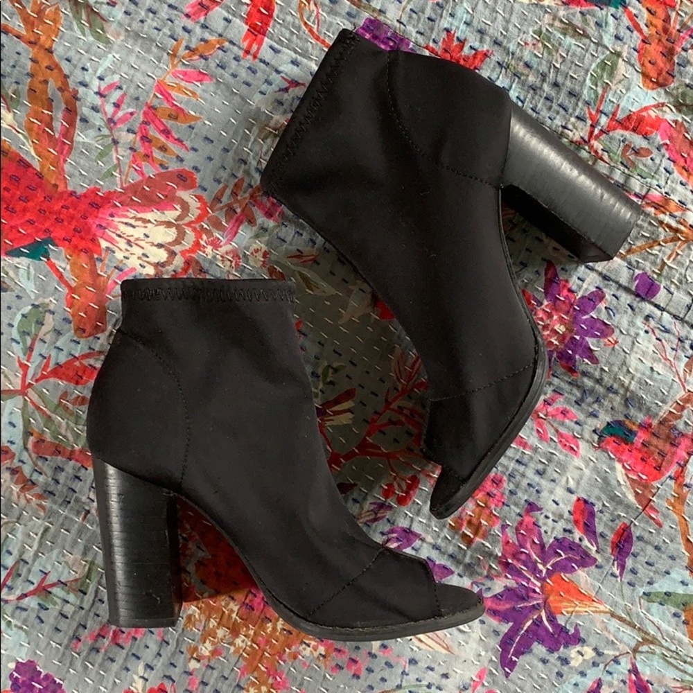 Urban Outfitters Open-Toe Glove Ankle Boot